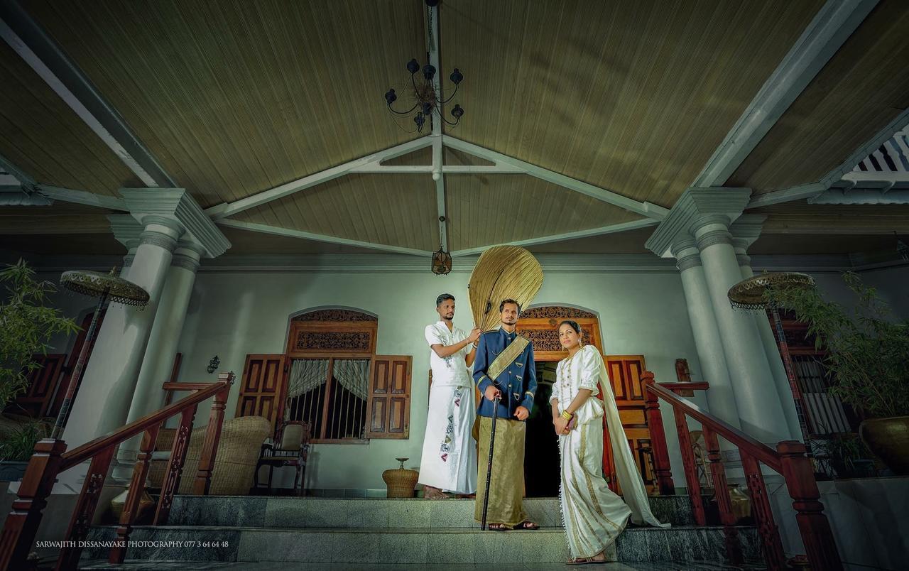 Manor House Hotel Embulpure Bagian luar foto