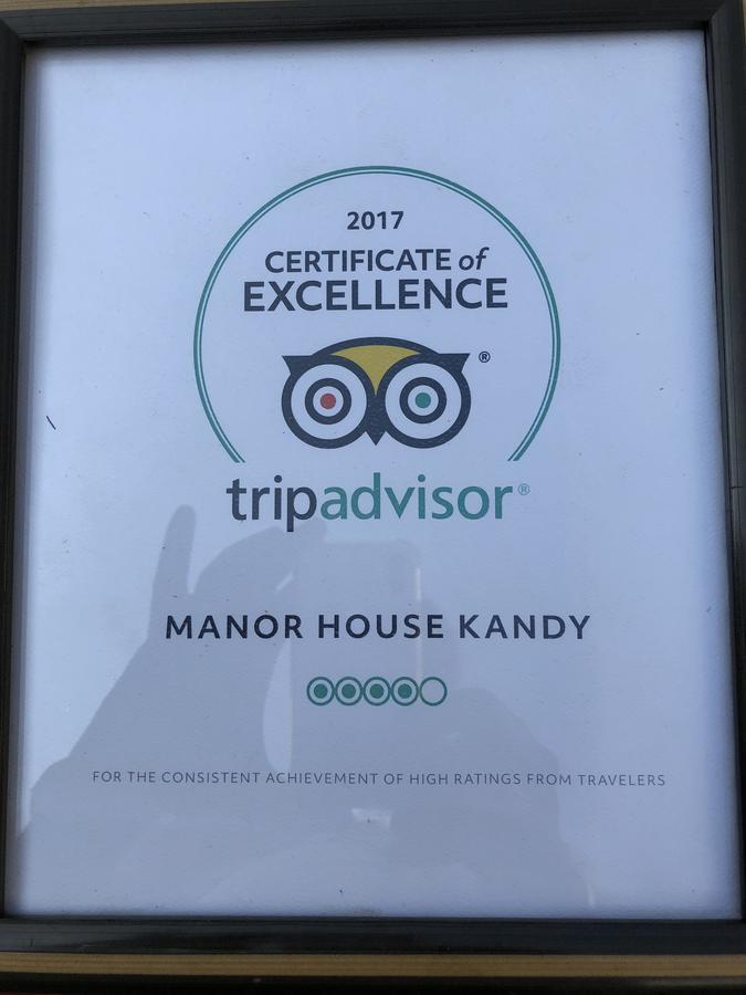 Manor House Hotel Embulpure Bagian luar foto