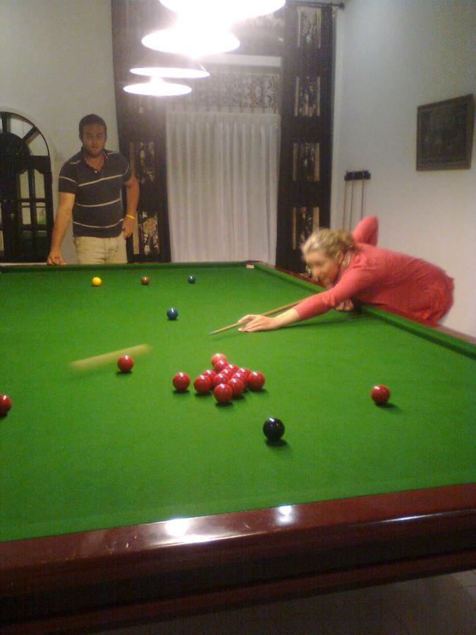 Manor House Hotel Embulpure Bagian luar foto
