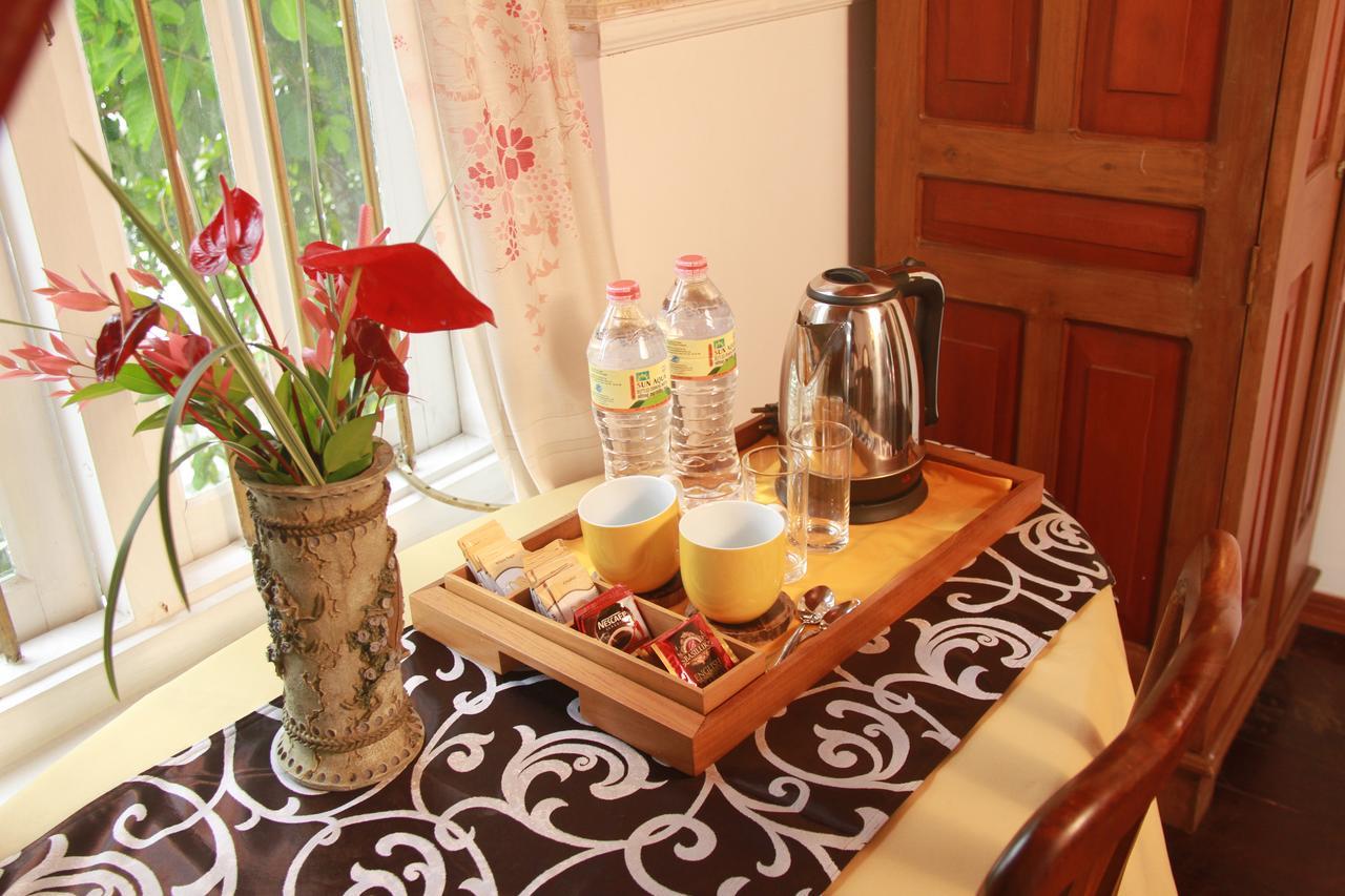 Manor House Hotel Embulpure Bagian luar foto