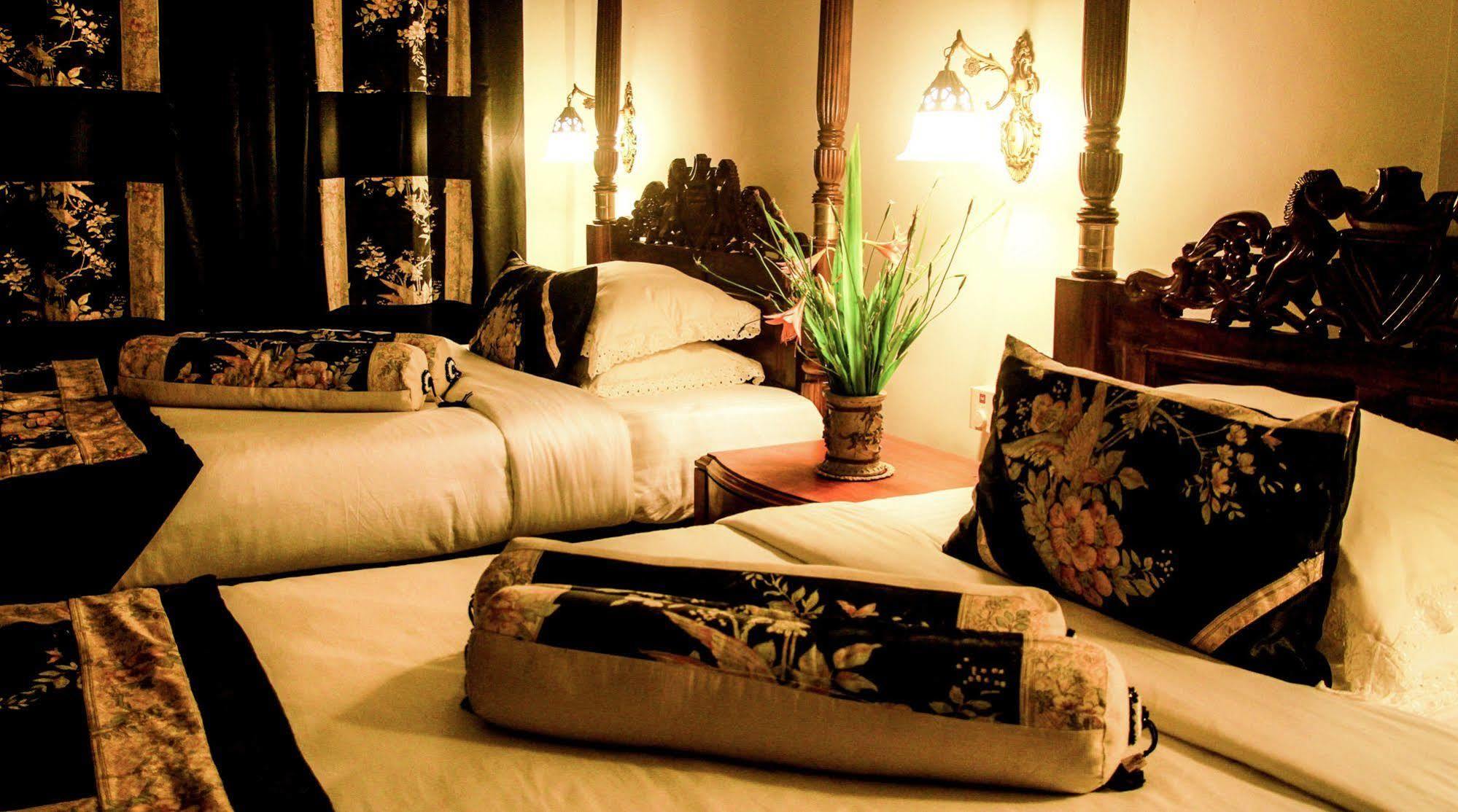 Manor House Hotel Embulpure Bagian luar foto