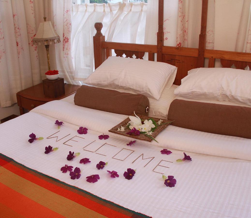 Manor House Hotel Embulpure Bagian luar foto